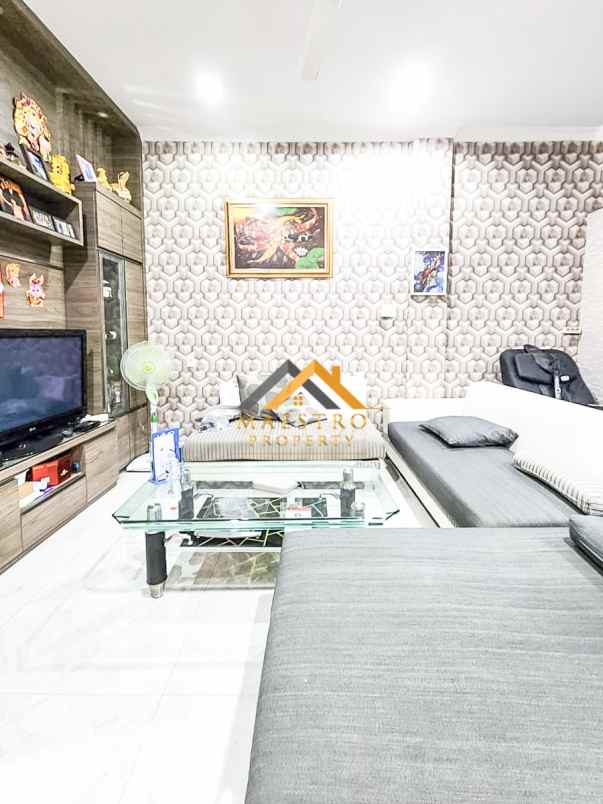 dijual rumah komplek tenun indah jalan