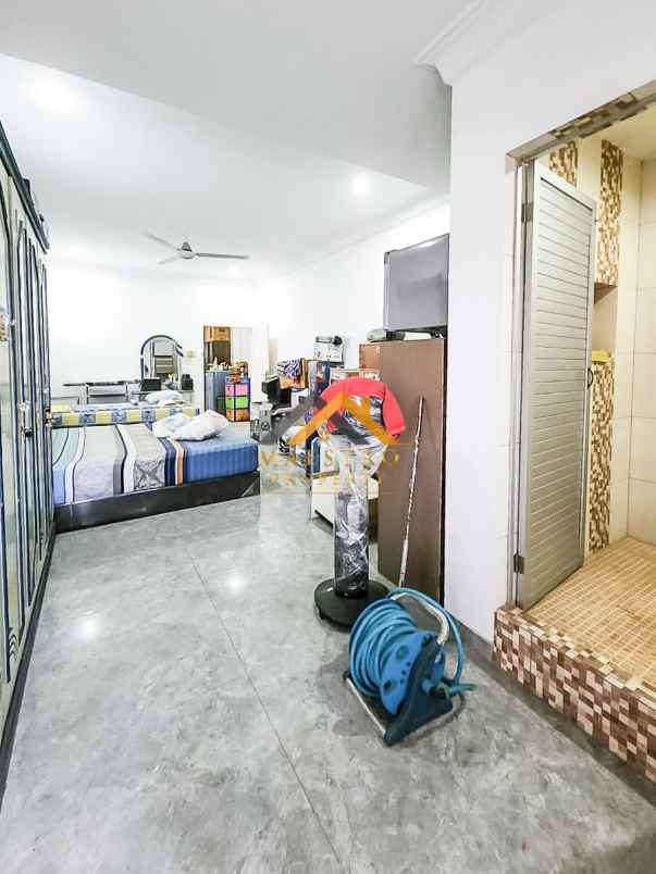 dijual rumah komplek tenun indah jalan