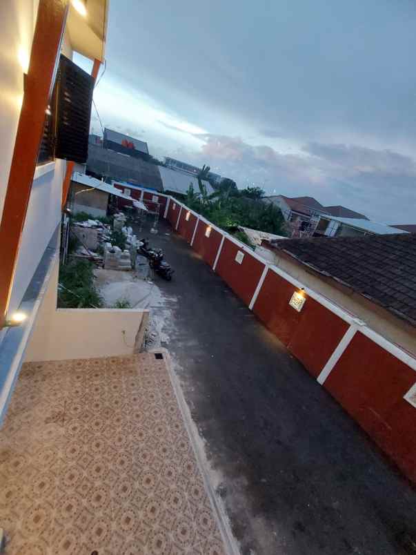 dijual rumah konsep resort bali jakarta timur
