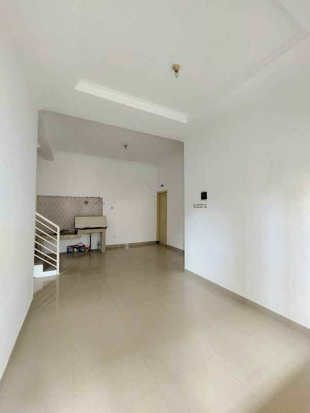 dijual rumah kos cantik pondok alam sigura gura