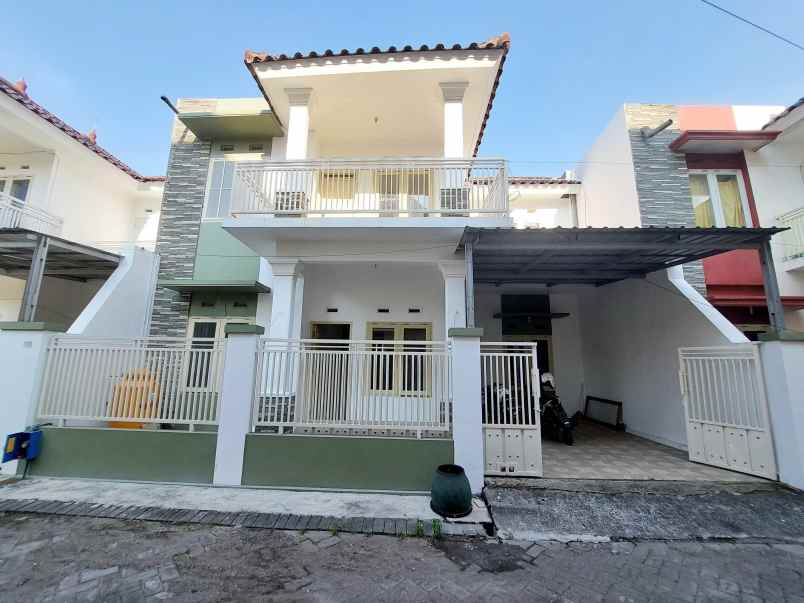 dijual rumah kos cantik pondok alam sigura gura