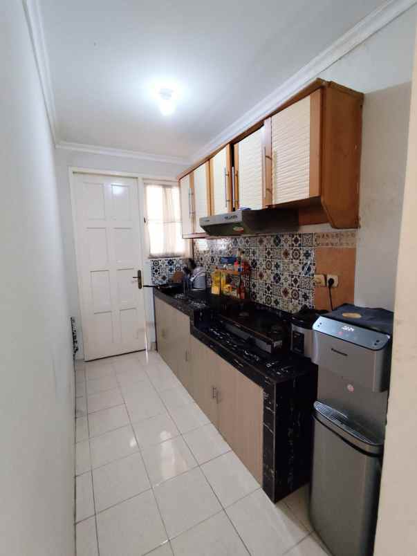 dijual rumah kota wisata cibubur