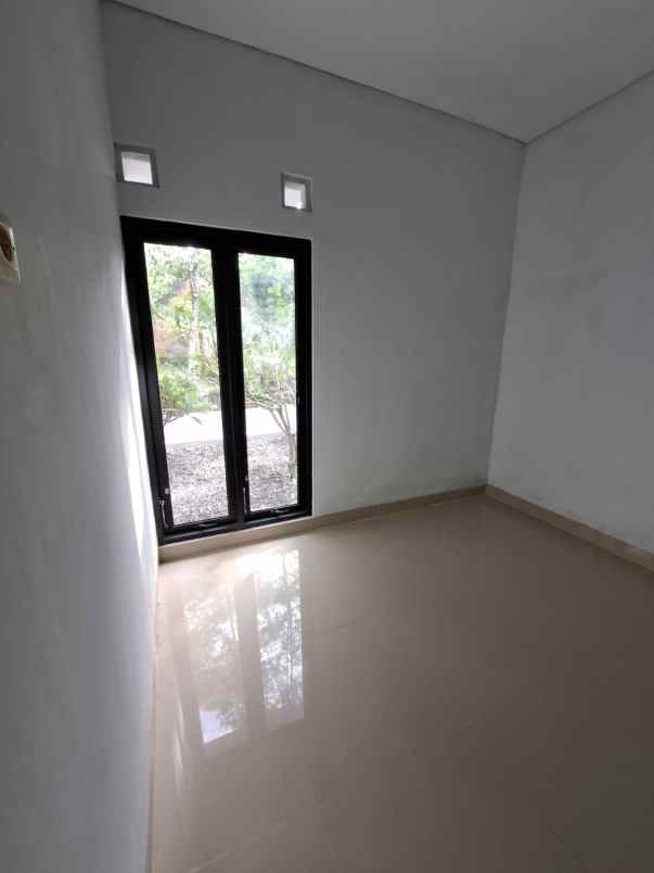 dijual rumah lemahdadi