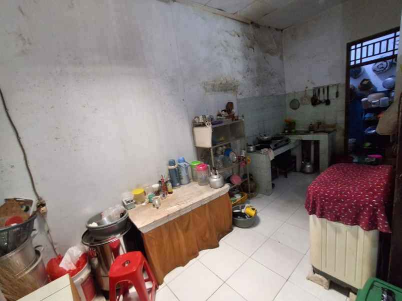 dijual rumah lokasi jl pemuda rt 008