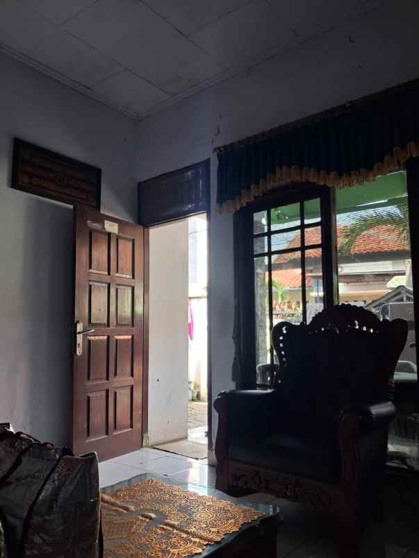dijual rumah lokasi jl pemuda rt 008