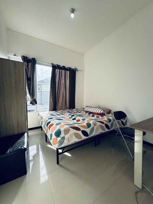 dijual rumah magnolia town house tangerang banten