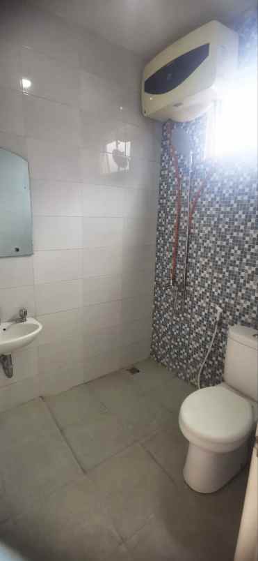 dijual rumah magnolia town house tangerang banten