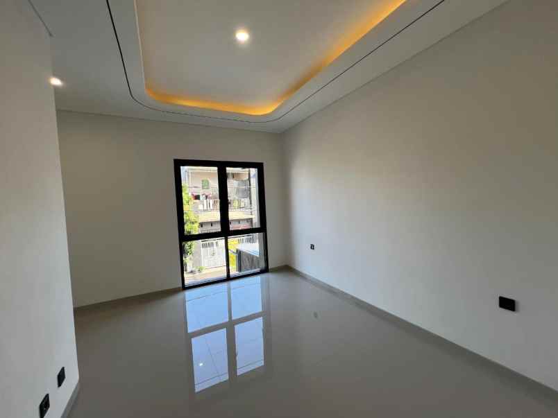 dijual rumah manukan