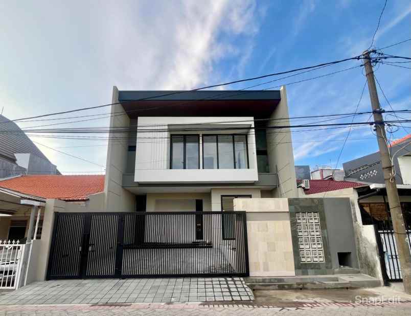 dijual rumah manyar jaya