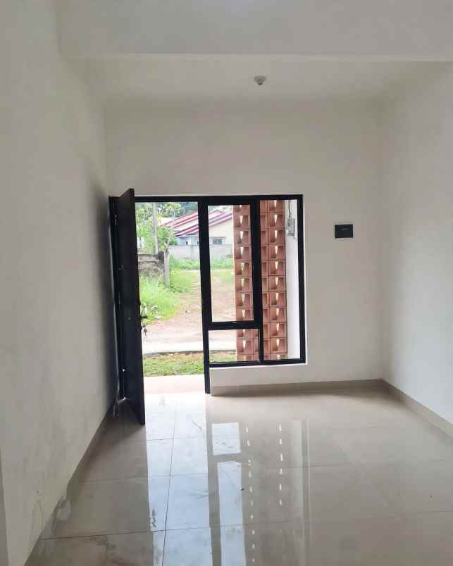 dijual rumah meruyung limo depok