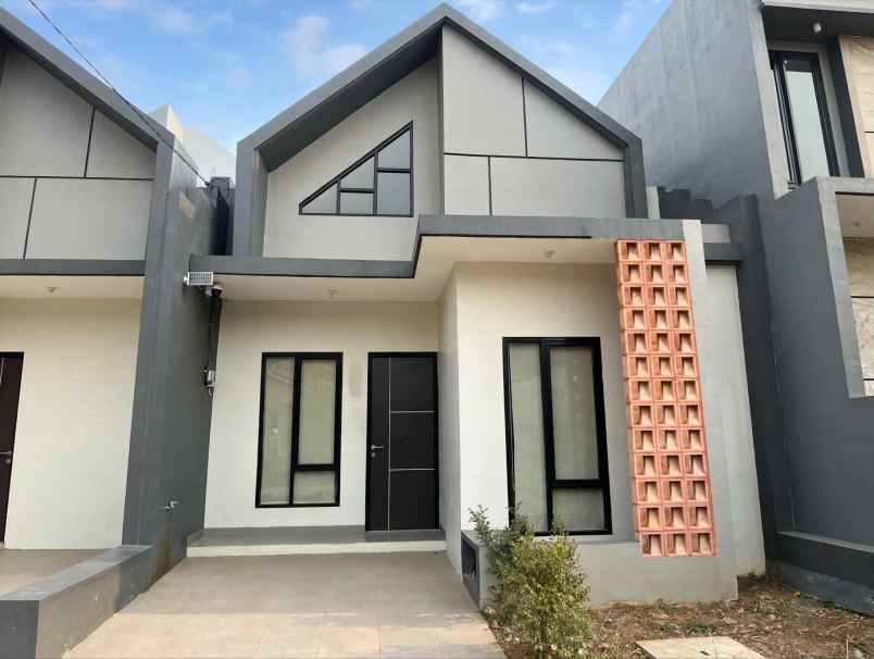 dijual rumah meruyung limo depok