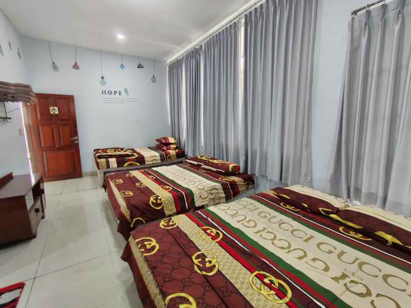 dijual rumah mewah hook sentul city strategis