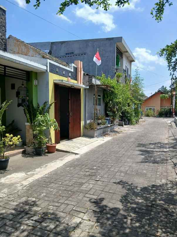 dijual rumah mlati
