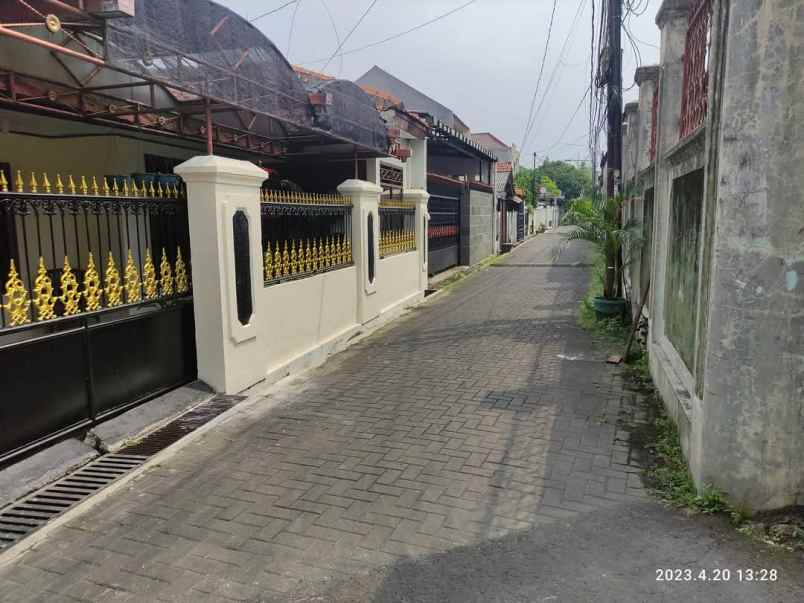 dijual rumah murah di batu ampar condet jakarta timur