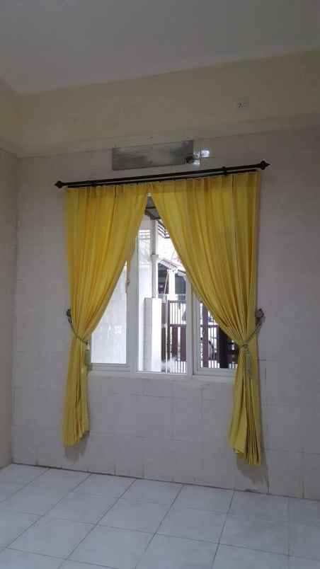 dijual rumah nirwana eksecutive