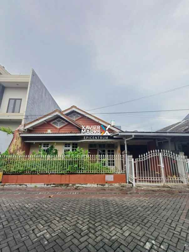 dijual rumah nirwana eksekutif