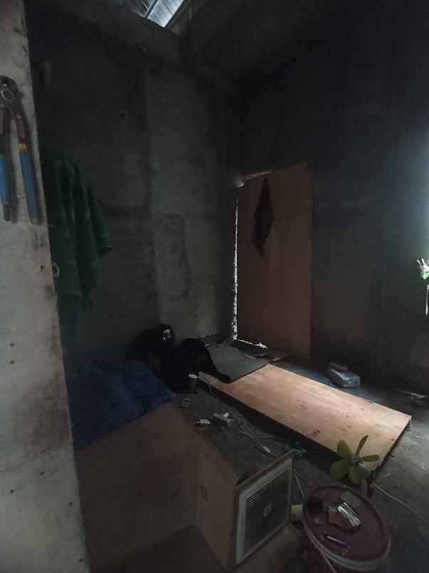 dijual rumah nirwana eksekutif