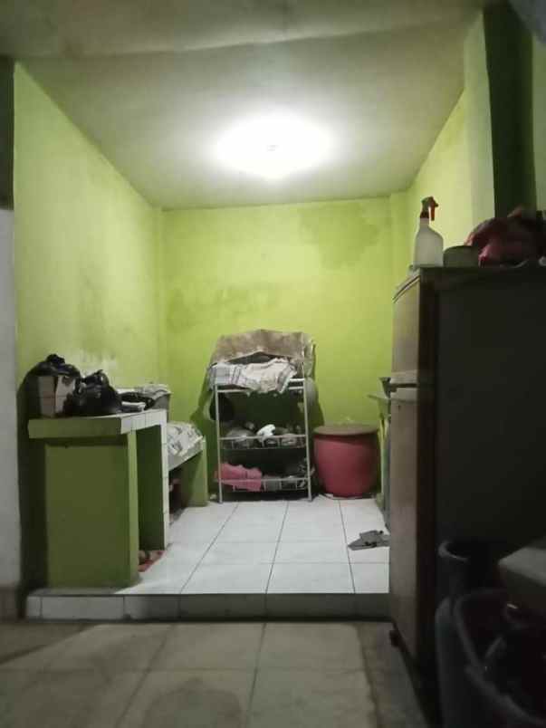 dijual rumah nyengseret