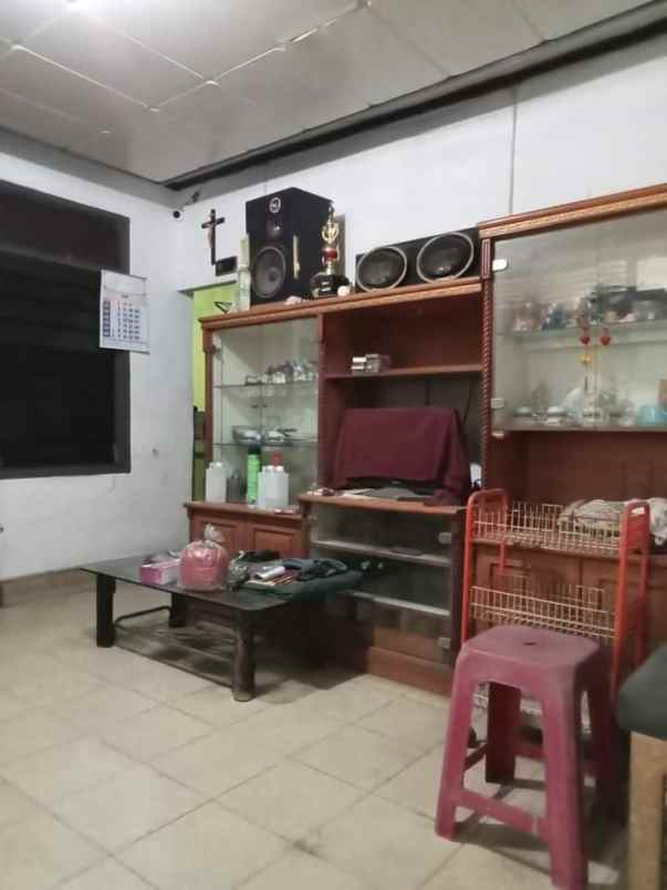 dijual rumah nyengseret