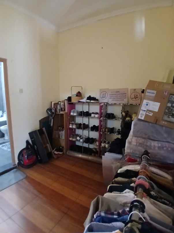 dijual rumah pancoran mas depok