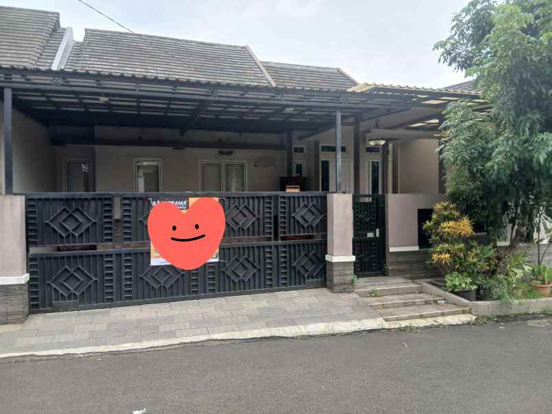 dijual rumah pancoran mas depok