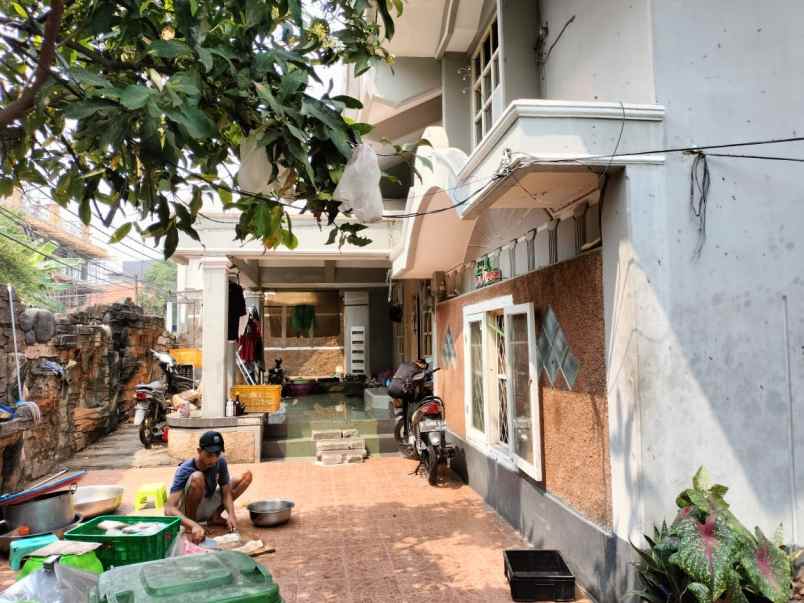 dijual rumah pegangsaan dua