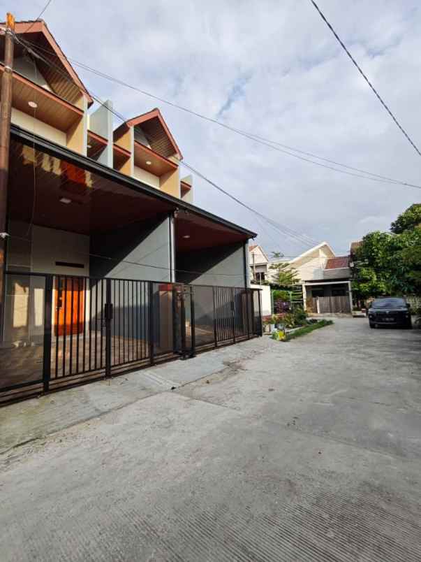 dijual rumah permata hijau permai kota