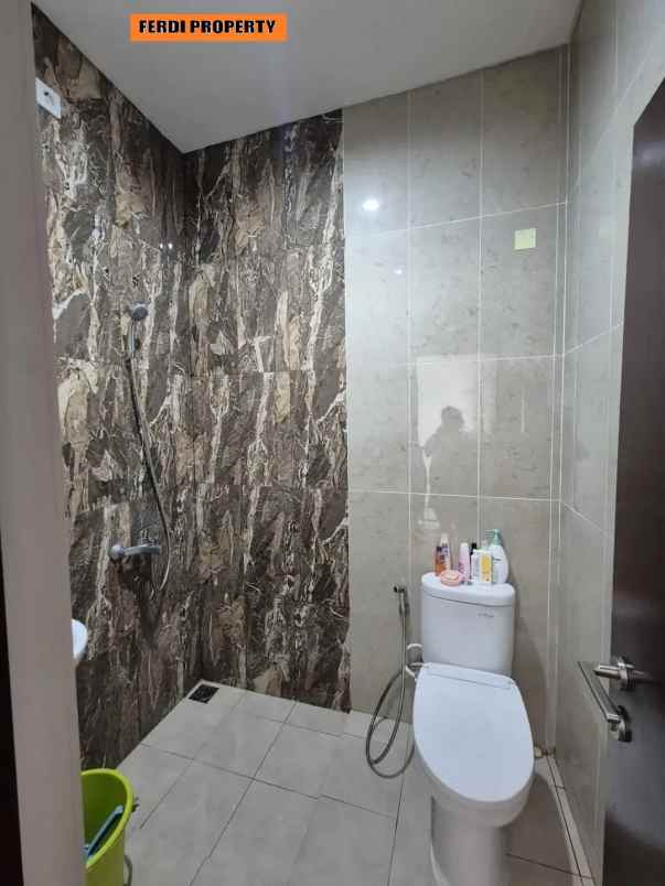 dijual rumah perumahan bukit golf cibubur