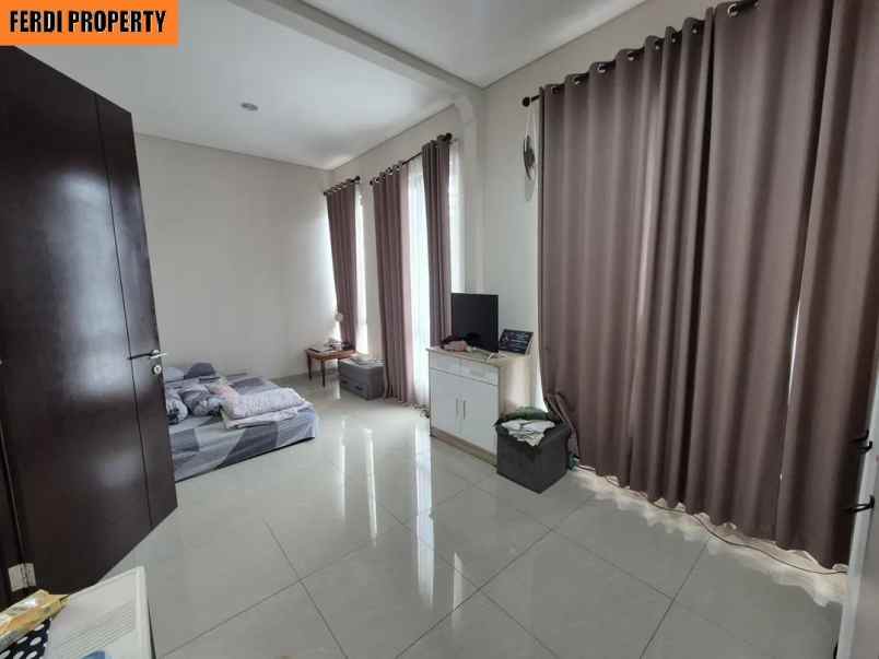 dijual rumah perumahan bukit golf cibubur