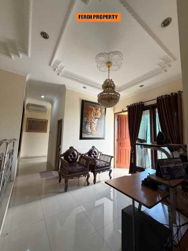 dijual rumah perumahan kota wisata cibubur