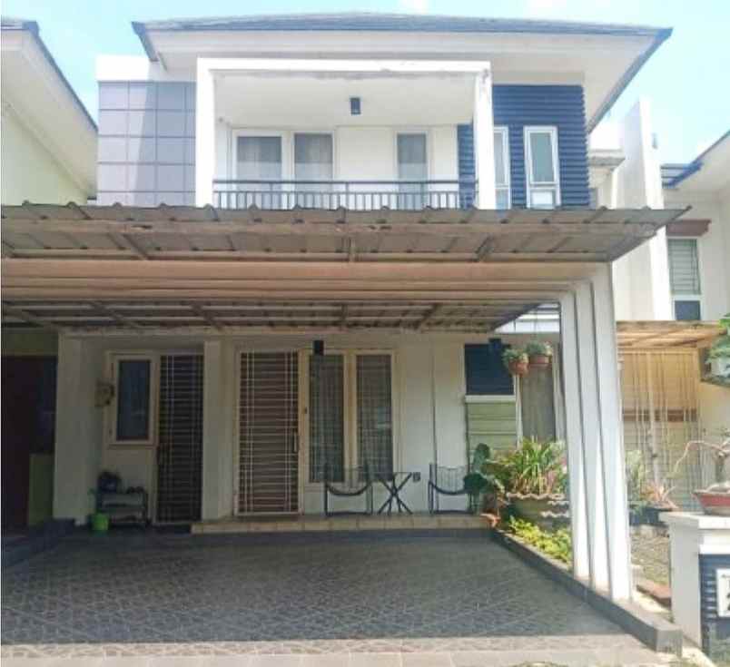 dijual rumah perumahan legenda wisata
