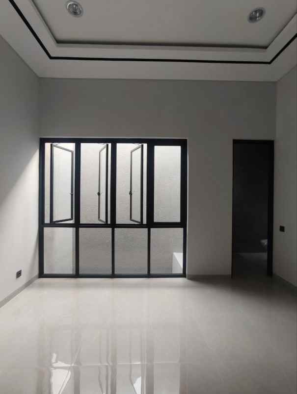 dijual rumah perumahan manyar tirtoasri