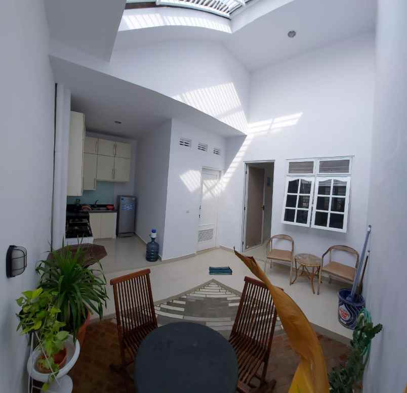 dijual rumah perumahan taman dadap