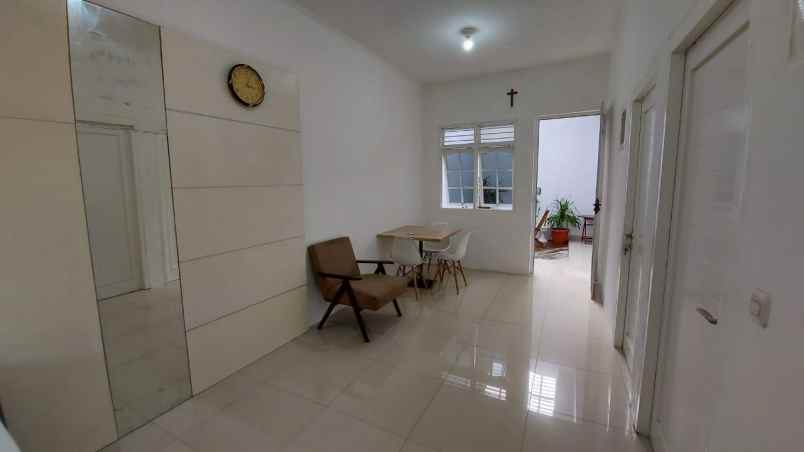 dijual rumah perumahan taman dadap