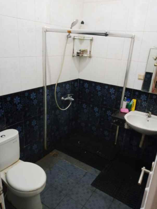 dijual rumah pesona khayangan estate