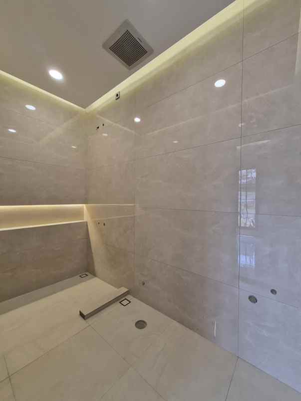 dijual rumah pondok bambu