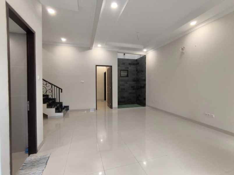 dijual rumah pondok bambu duren sawit