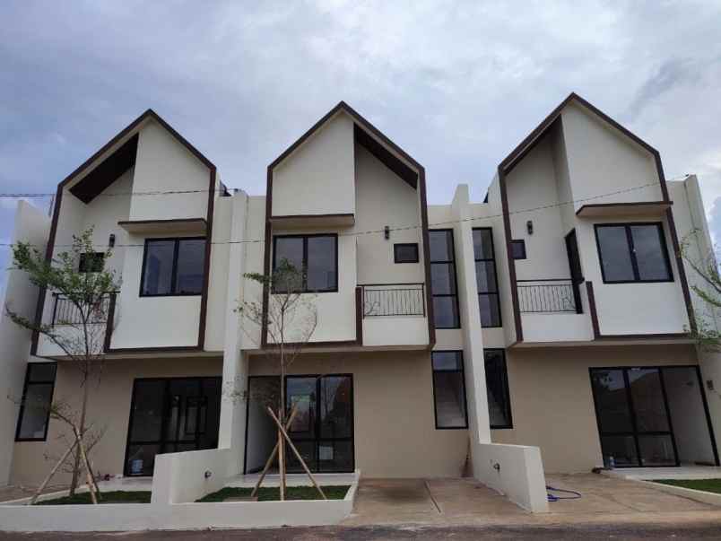 Rumah Siap Huni 2-lantai Daerah Pamulang Tangerang Selatan
