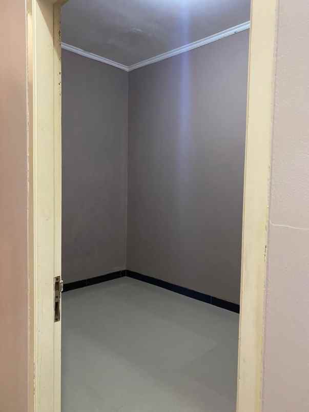 dijual rumah pondok kacang barat