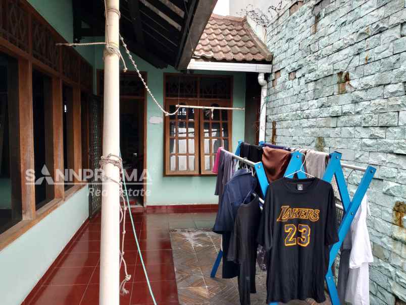 dijual rumah pondok kelapa