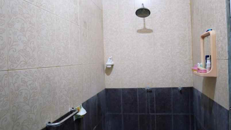 dijual rumah pondok kelapa