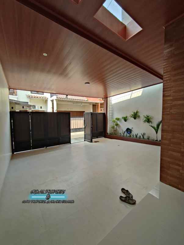 dijual rumah pondok kelapa jakarta timur