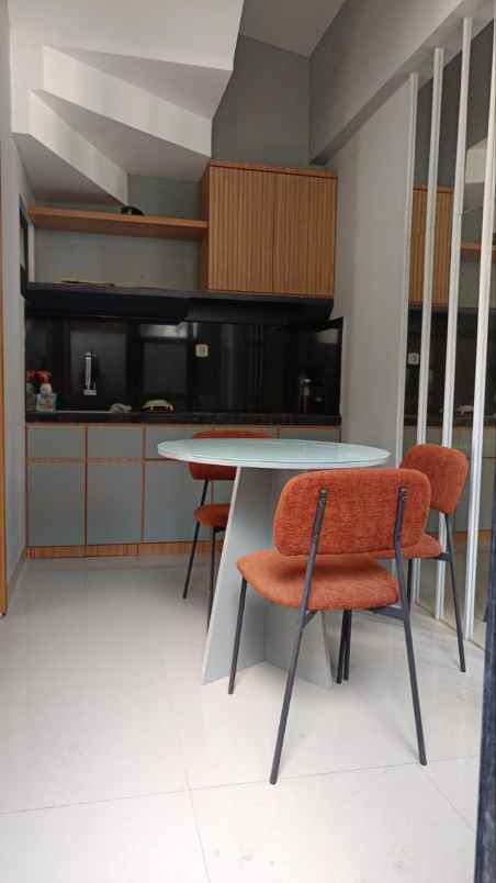 dijual rumah pondok labu