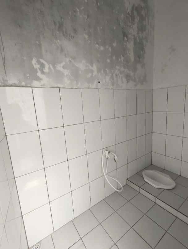 dijual rumah pondok terong cipayung depok