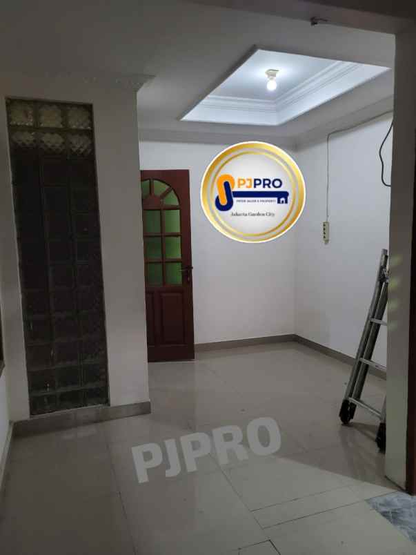 dijual rumah pondok ungu permai