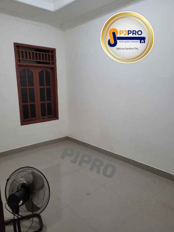 dijual rumah pondok ungu permai