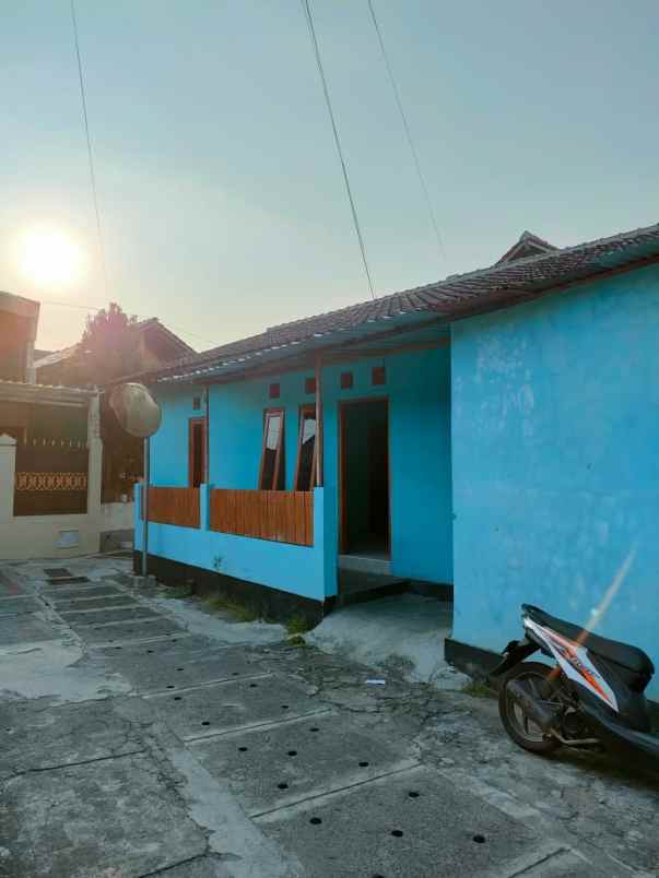 dijual rumah prenggan