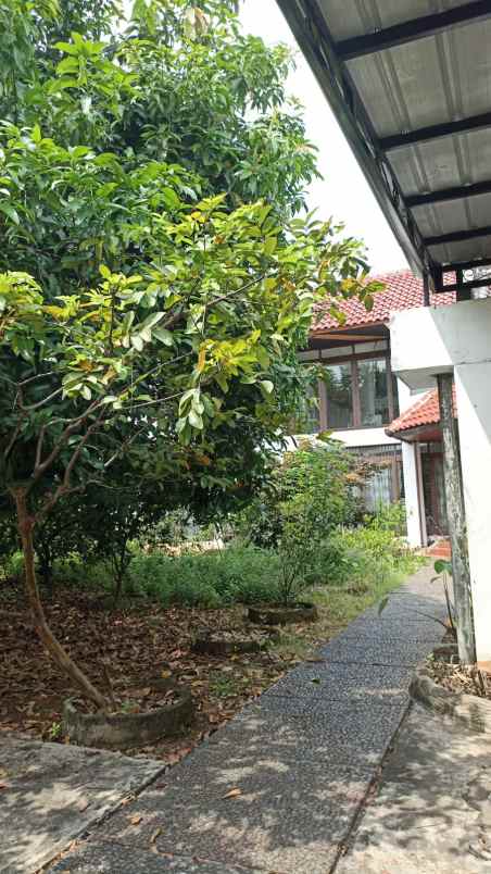 dijual rumah pulomas