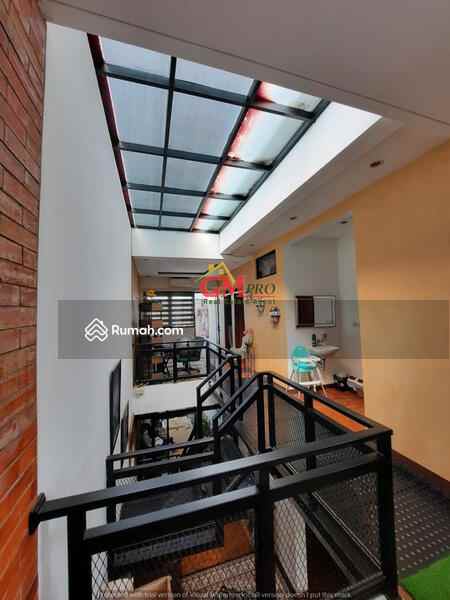 dijual rumah puri dago mas