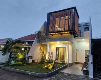 dijual rumah puri surya jaya